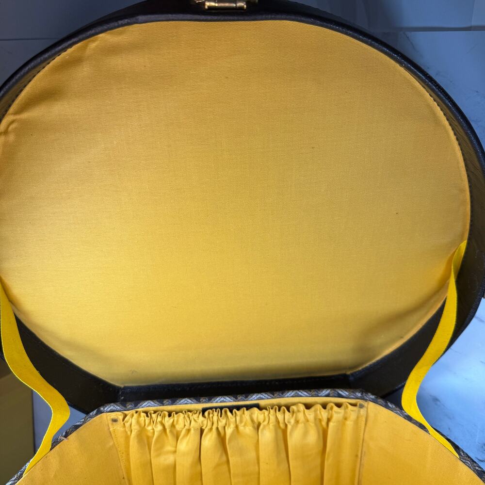 Goyard Goyardine Hat Box Trunk Bag Travel Boite Chapeau Vintage Round Suitcase - Picture 8 of 16